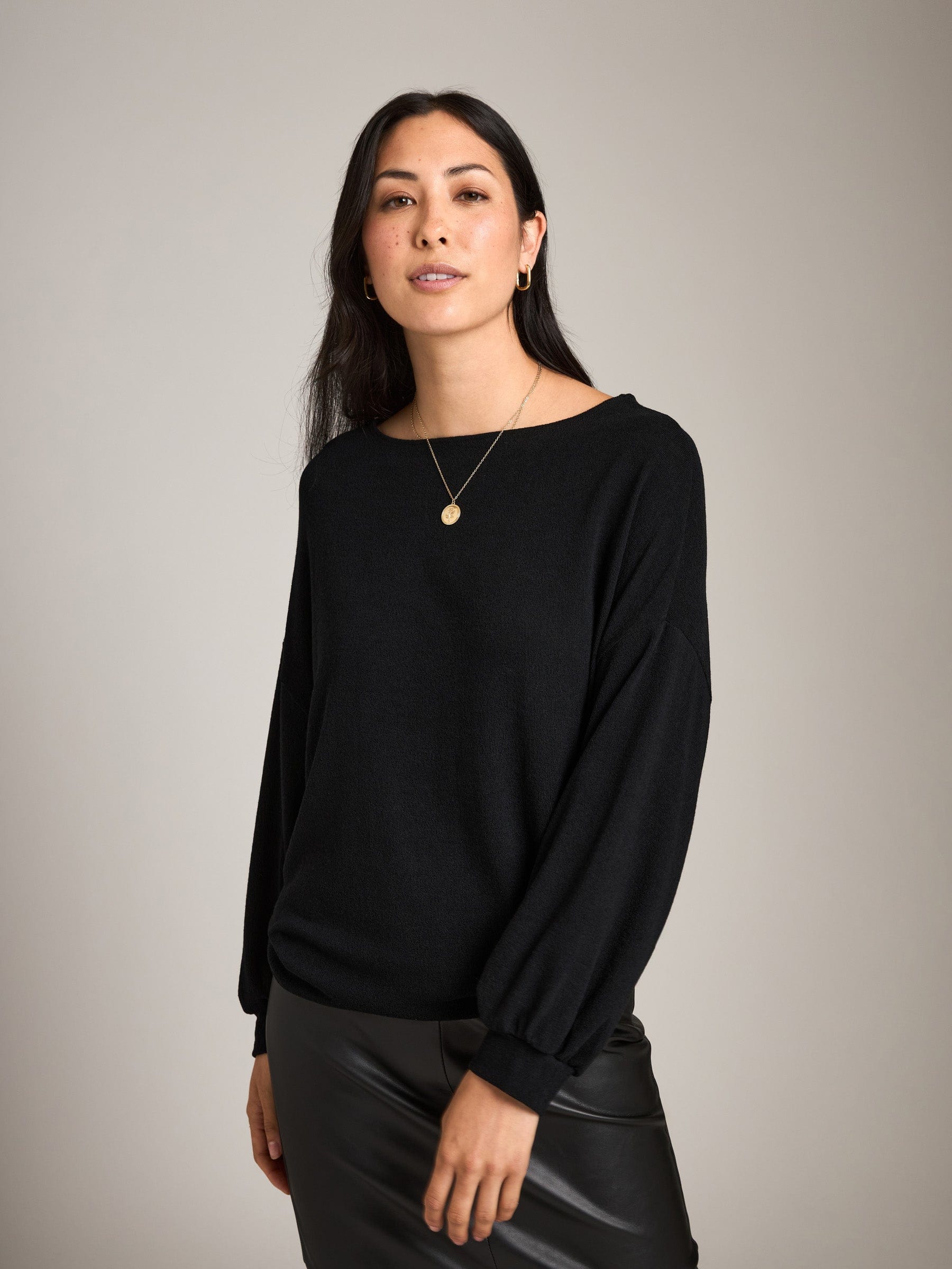 sweaters - LOVEFINN - Boatneck Hachi Top - PLENTY