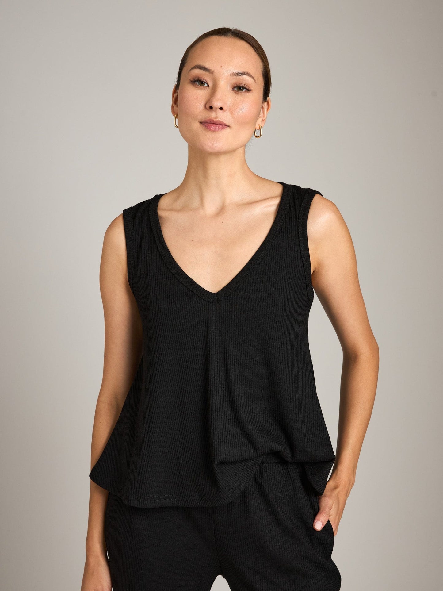 LOVEFINN TOPS Black / S Ribbed Tank Top