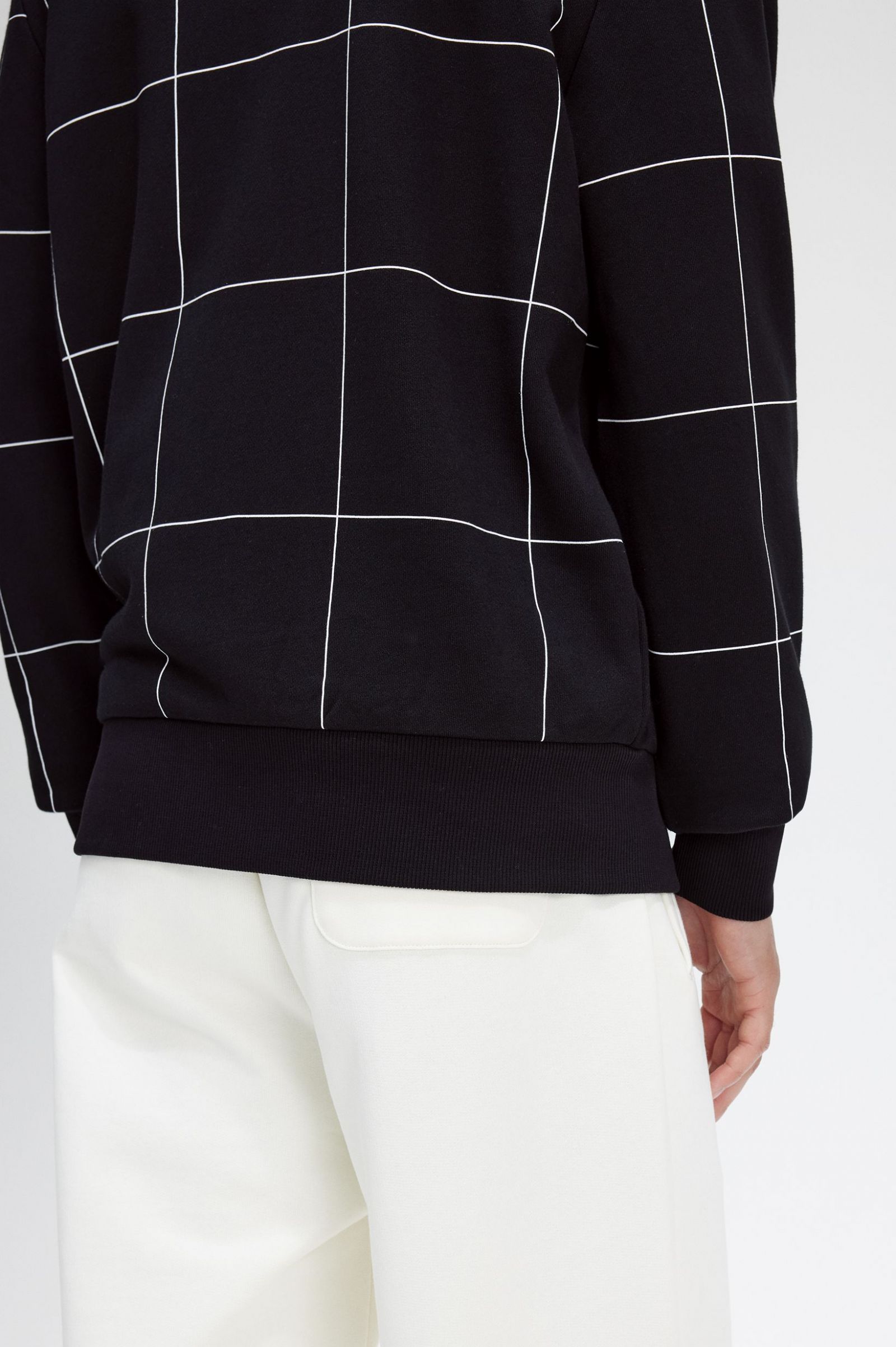 Grid Detail Sweatshirt – PLENTY