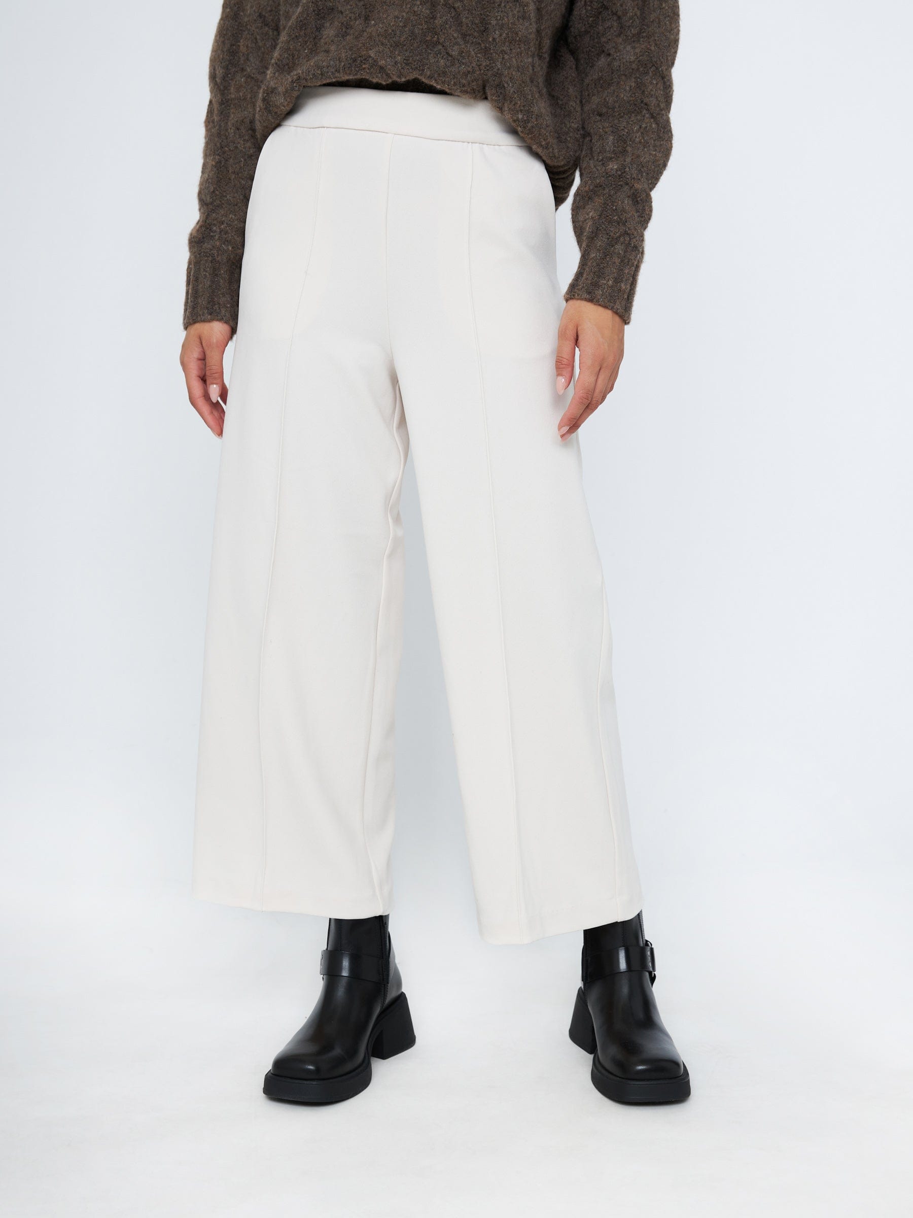 Wynia Pin Tuck Crop Pant - 2 Colors *Final Sale*