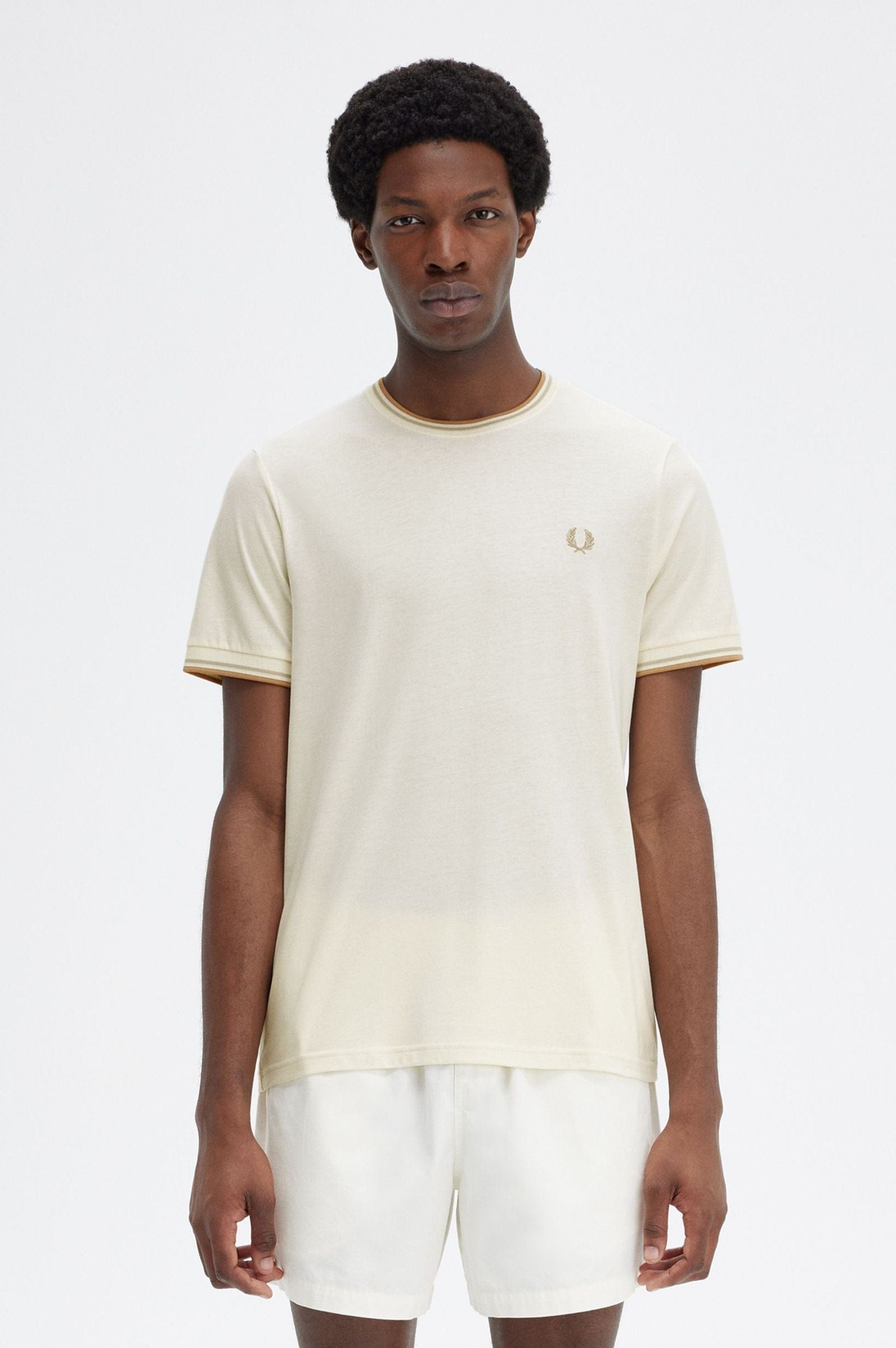 m tops - FRED PERRY - Twin Tipped T-Shirt - PLENTY