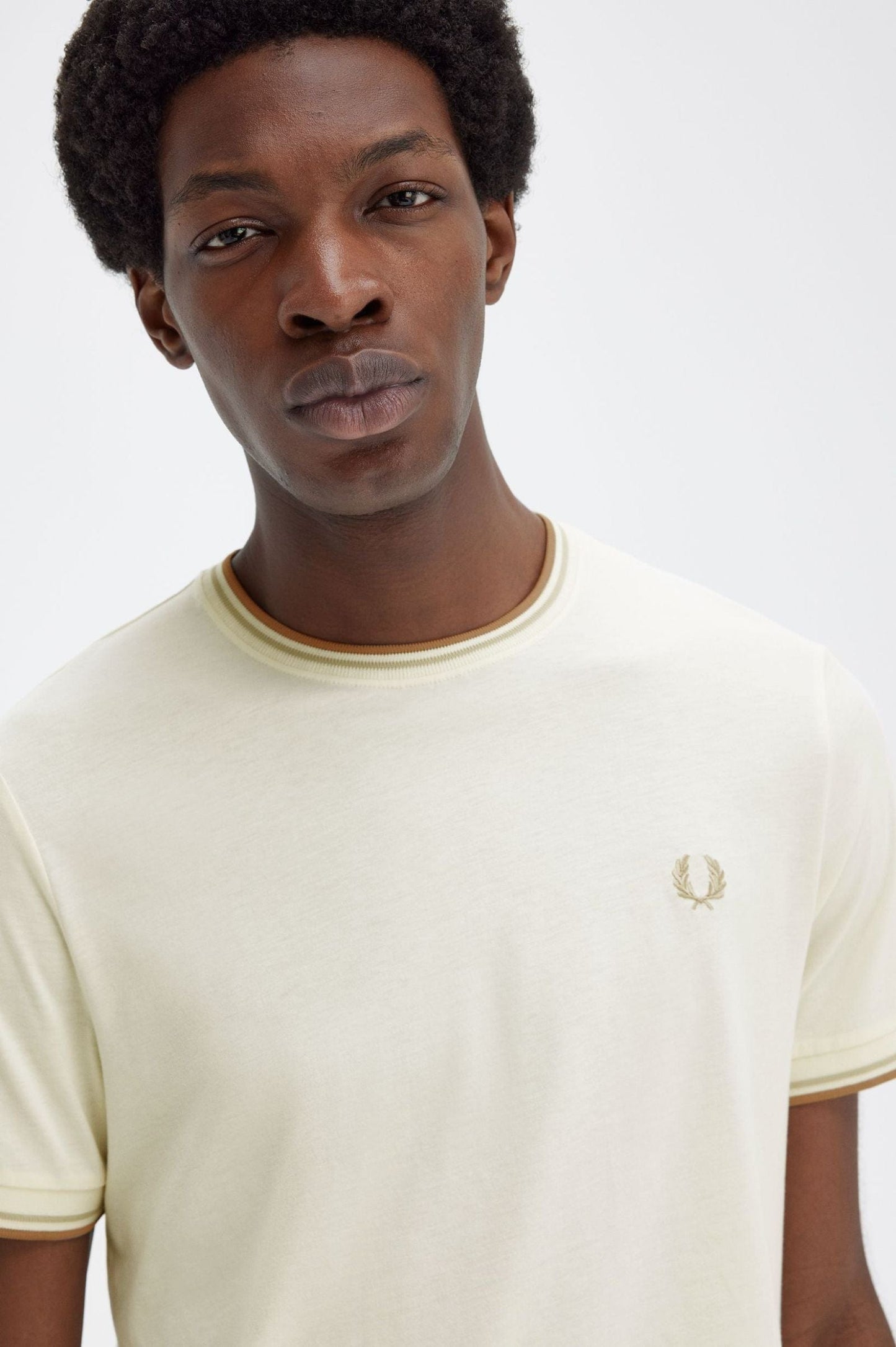 m tops - FRED PERRY - Twin Tipped T-Shirt - PLENTY