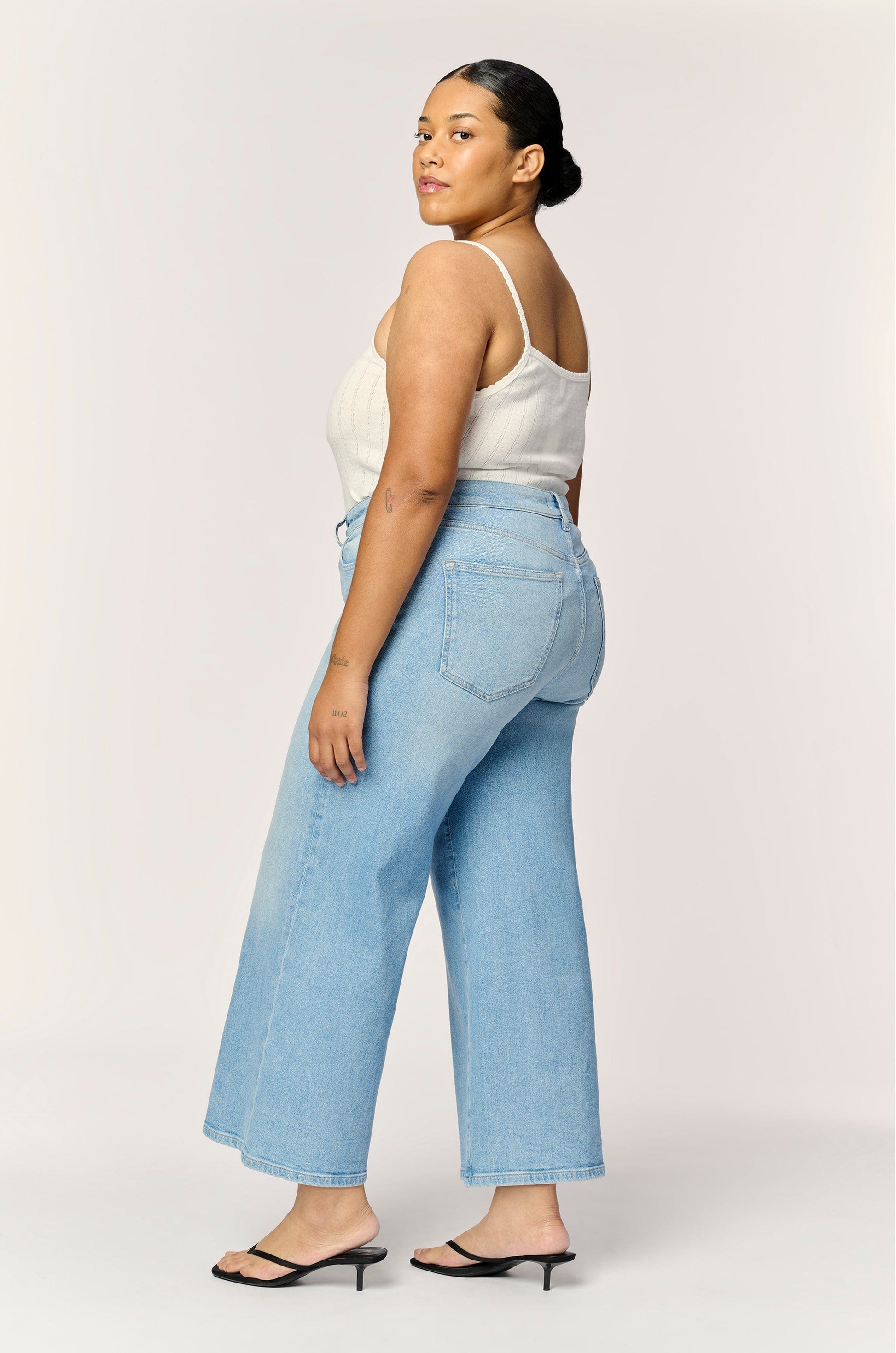 DENIM - WARP & WEFT - ICN Crop Wide Leg - Last Summer - PLENTY