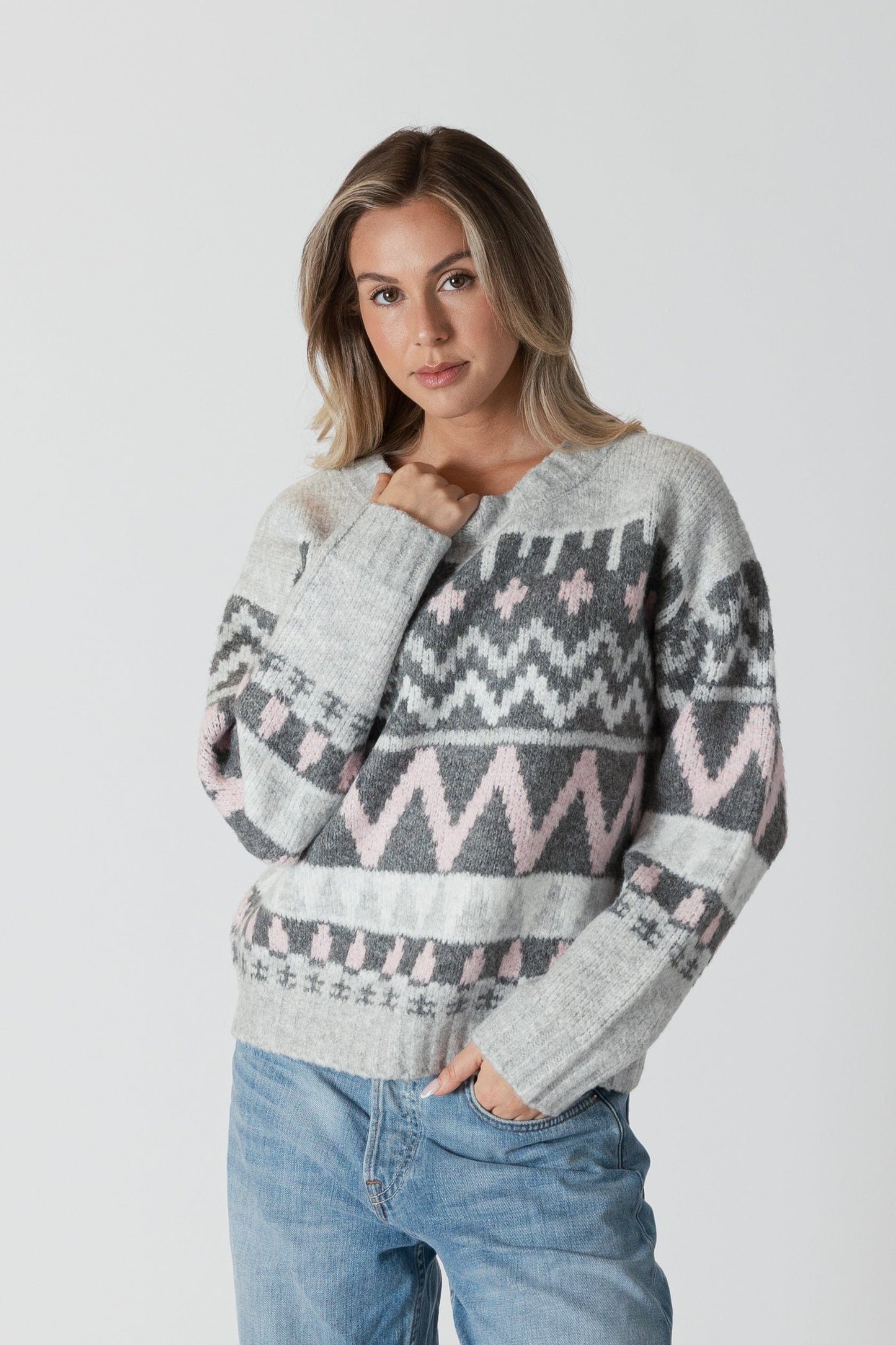 LYLA + LUXE Sweater Landen Fairisle Pullover