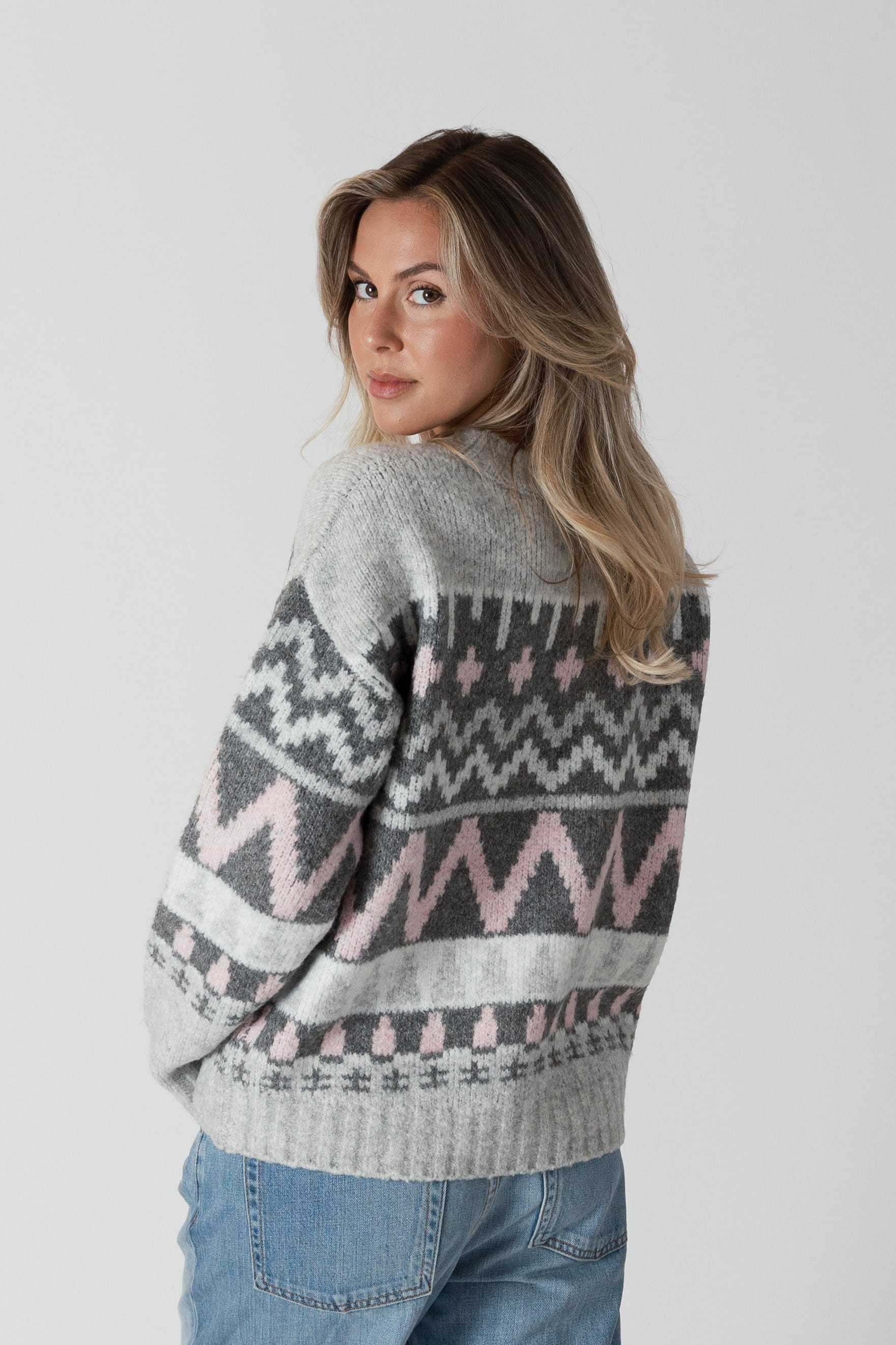 LYLA + LUXE Sweater Landen Fairisle Pullover