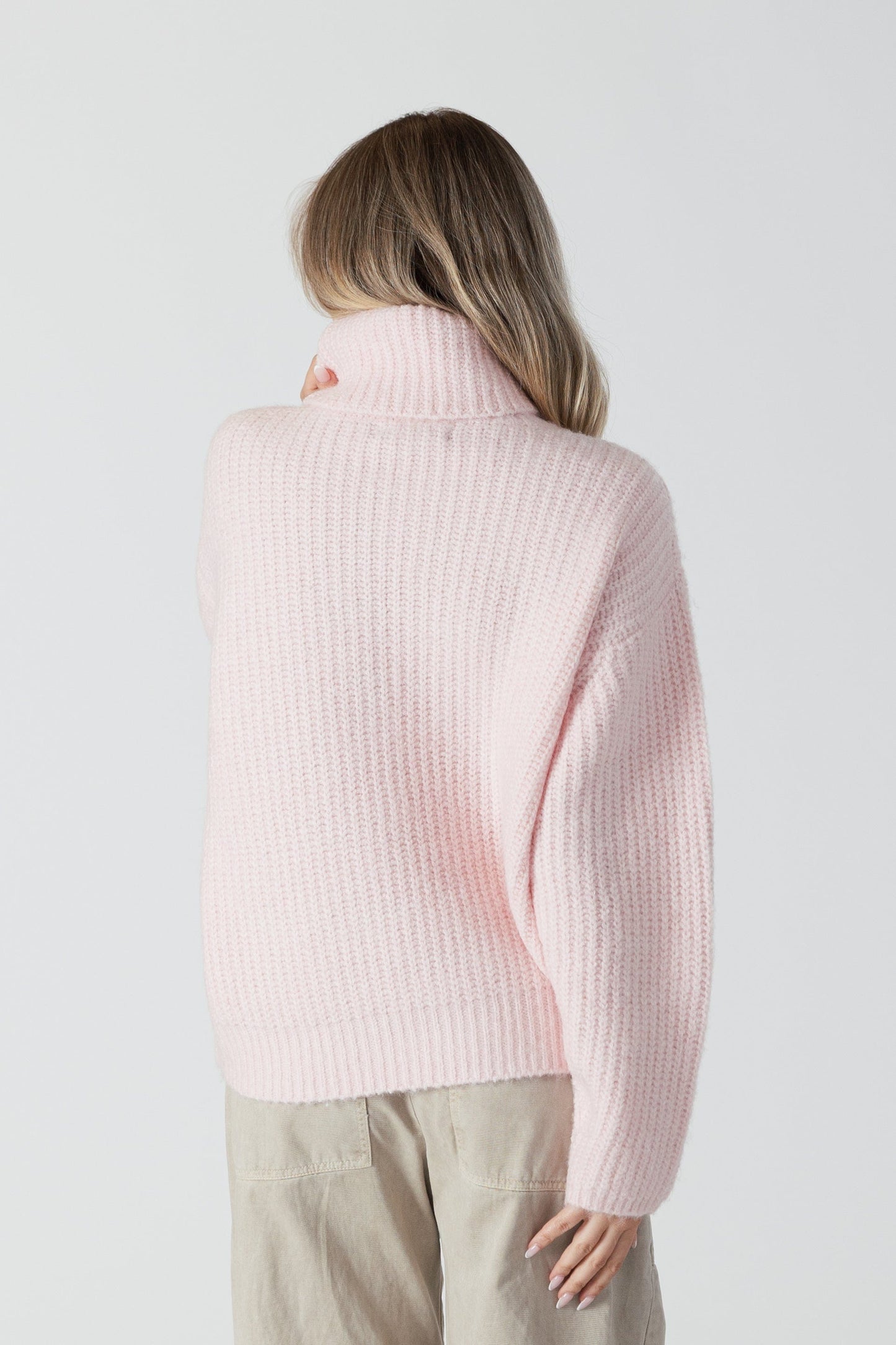 LYLA + LUXE Sweater Sahar Ribbed Turtle Neck Sweater