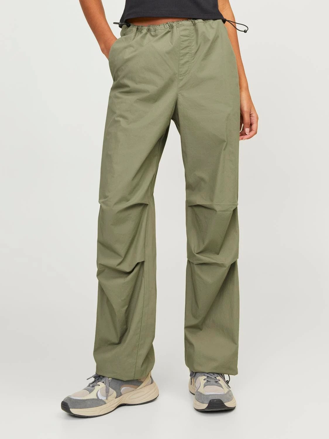 Zeyleen Relax Parachute Pant