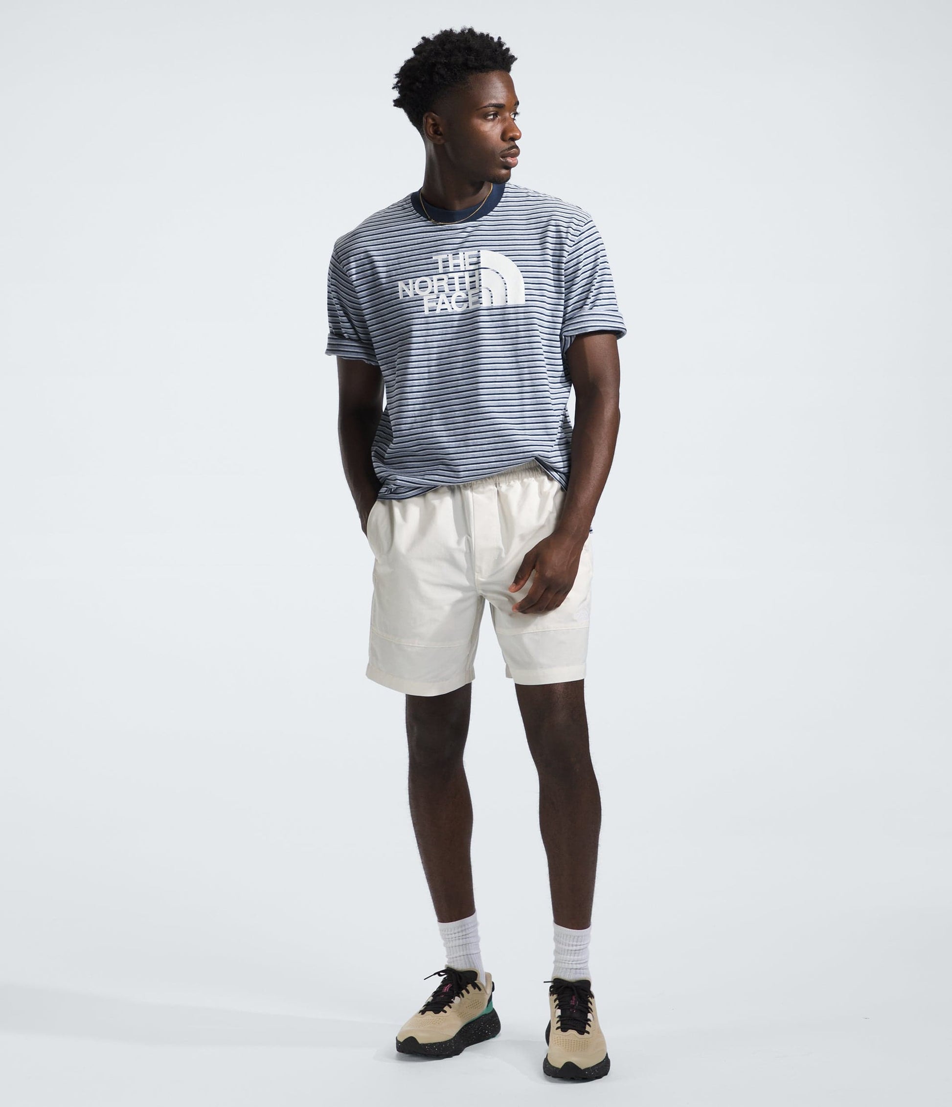 m tops - THE NORTH FACE - Easy Short Sleeve Tee - PLENTY