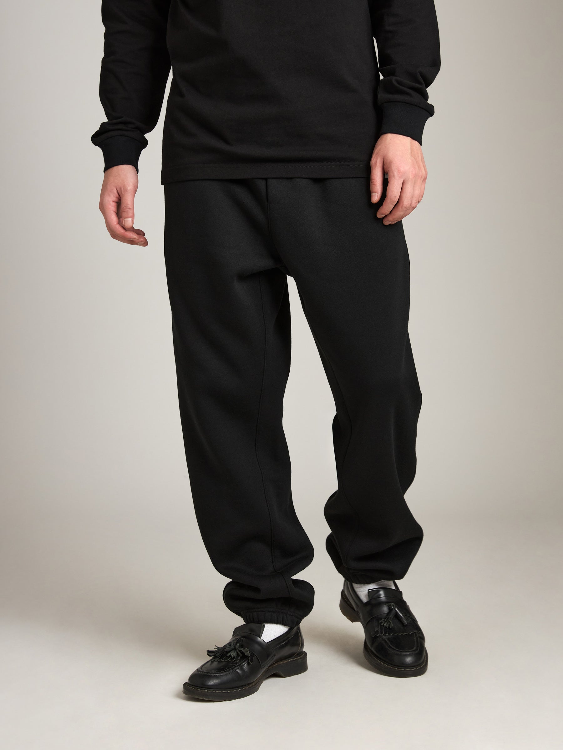 Relaxed Fleece Jogger - Black