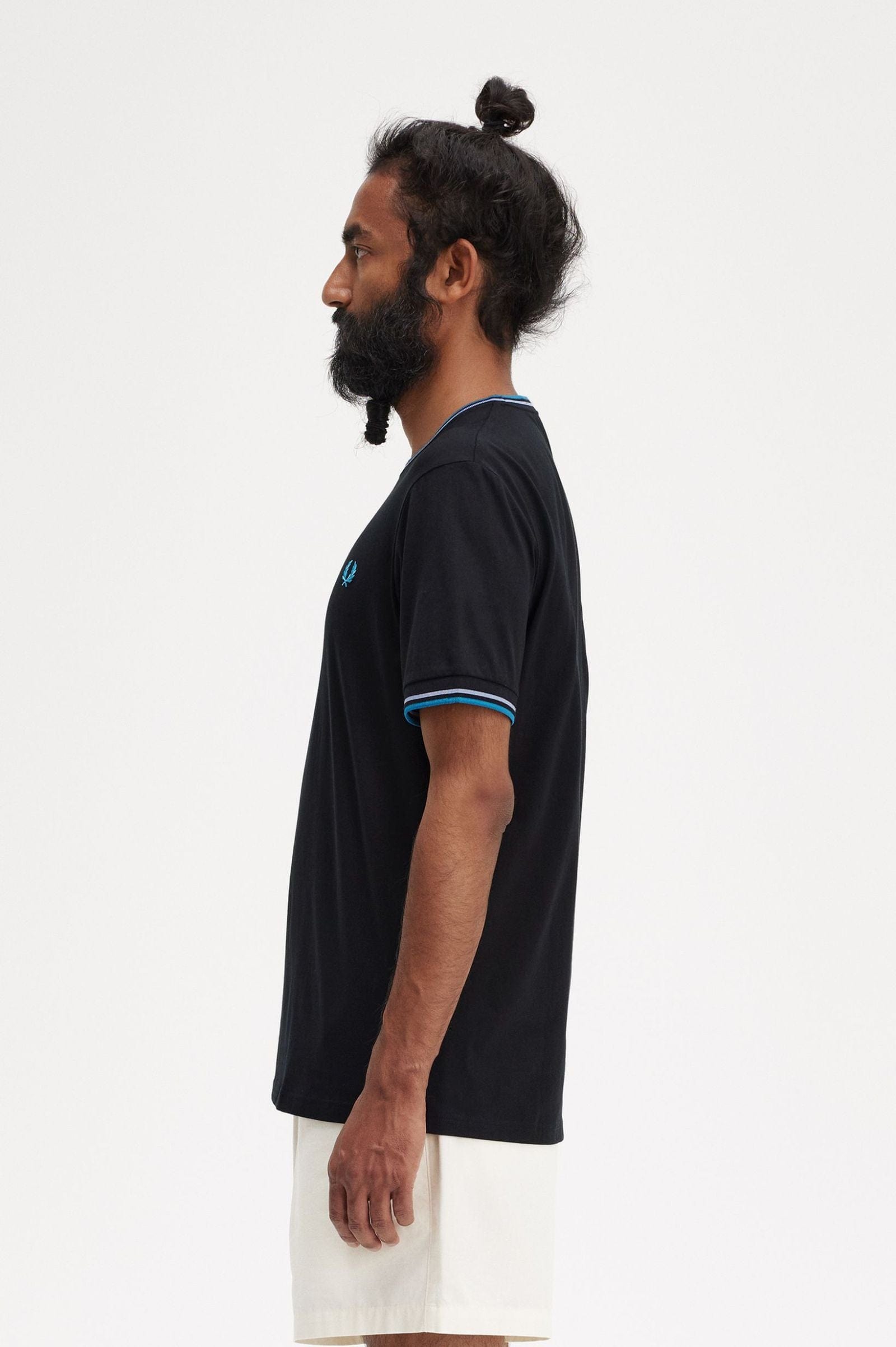 m tops - FRED PERRY - Twin Tipped T-Shirt - PLENTY