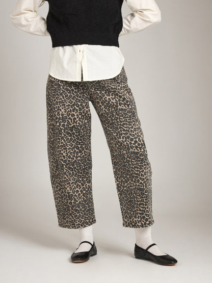 LOVEFINN BOTTOMS Leopard / S Printed Barrel Pant