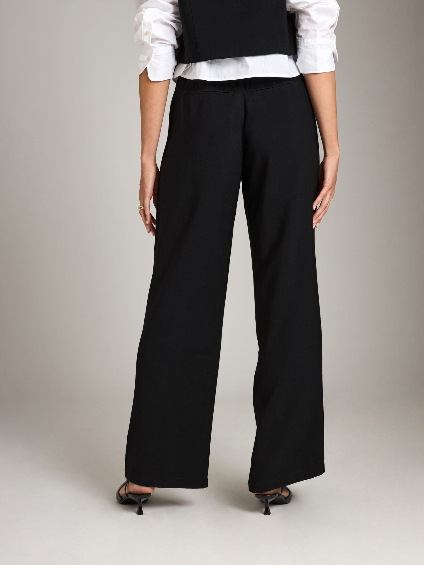 Monk & Lou bottoms Rebecca Pleated Wide Trouser