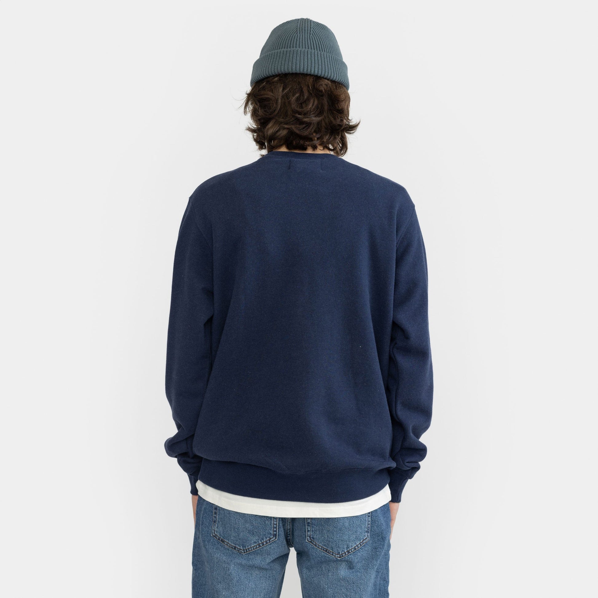 m sweaters - REVOLUTION - Regular Organic Crewneck - PLENTY