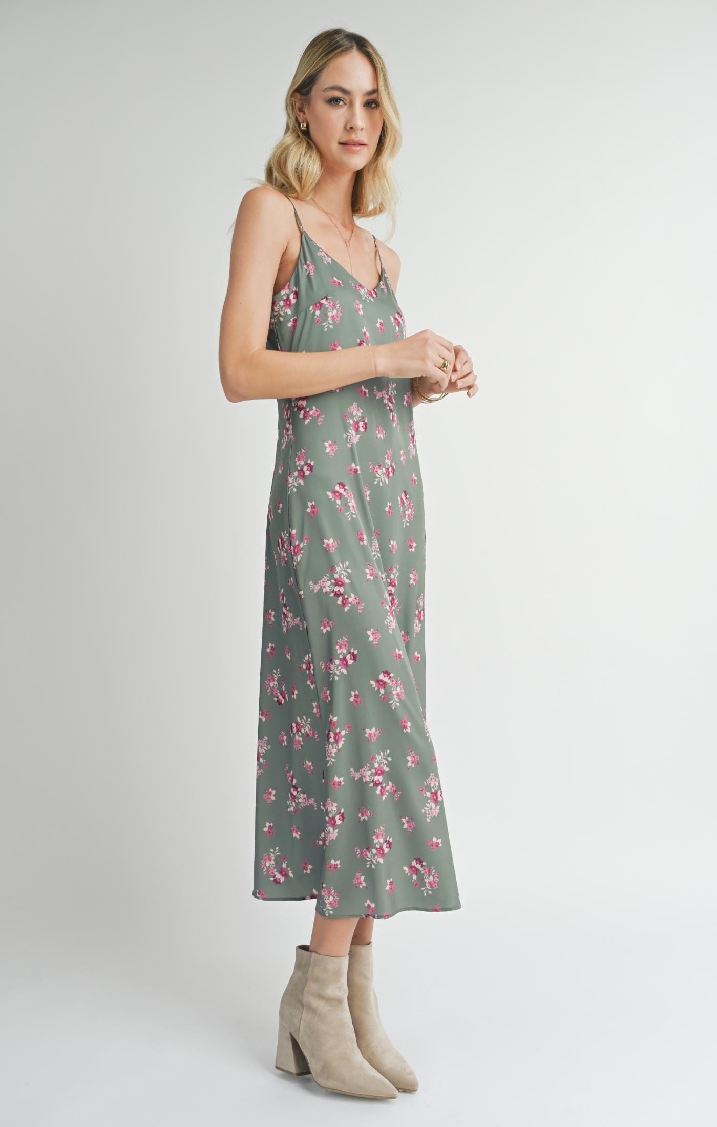 SADIE & SAGE DRESSES Hostess Slip Maxi Dress