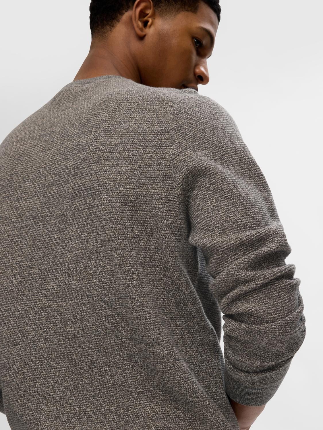 M SWEATERS - Selected - Ross Structure Organic Crew Neck - PLENTY