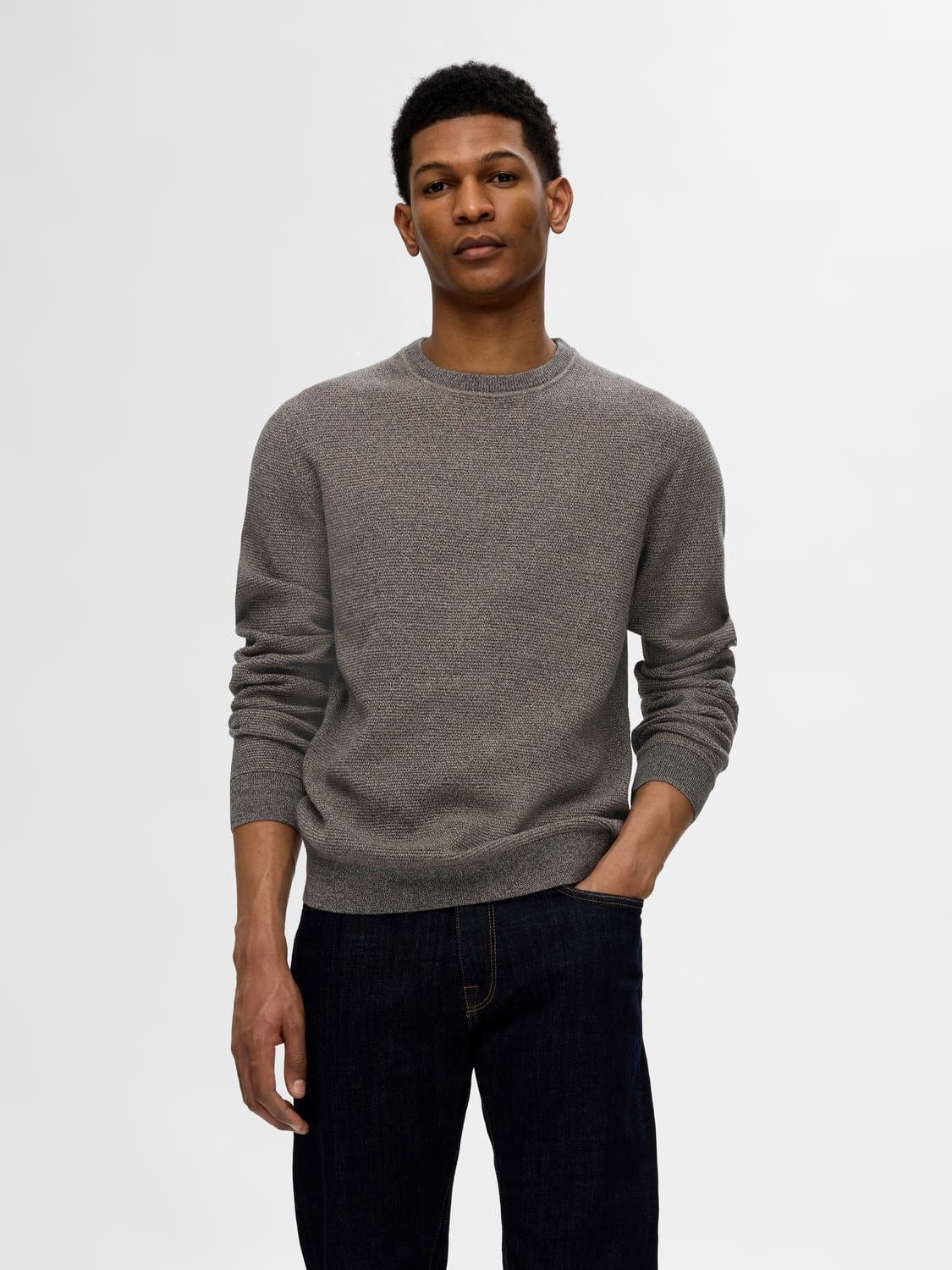 M SWEATERS - Selected - Ross Structure Organic Crew Neck - PLENTY