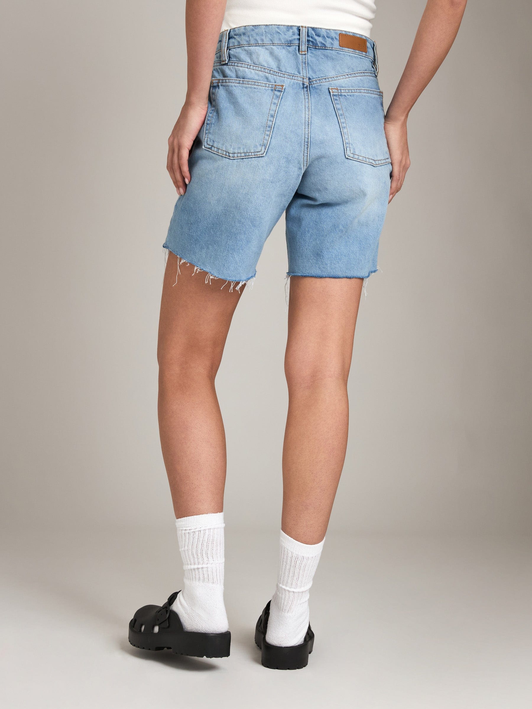 Tailor Made Denim Premium Oslo 90's Short - Light Blue