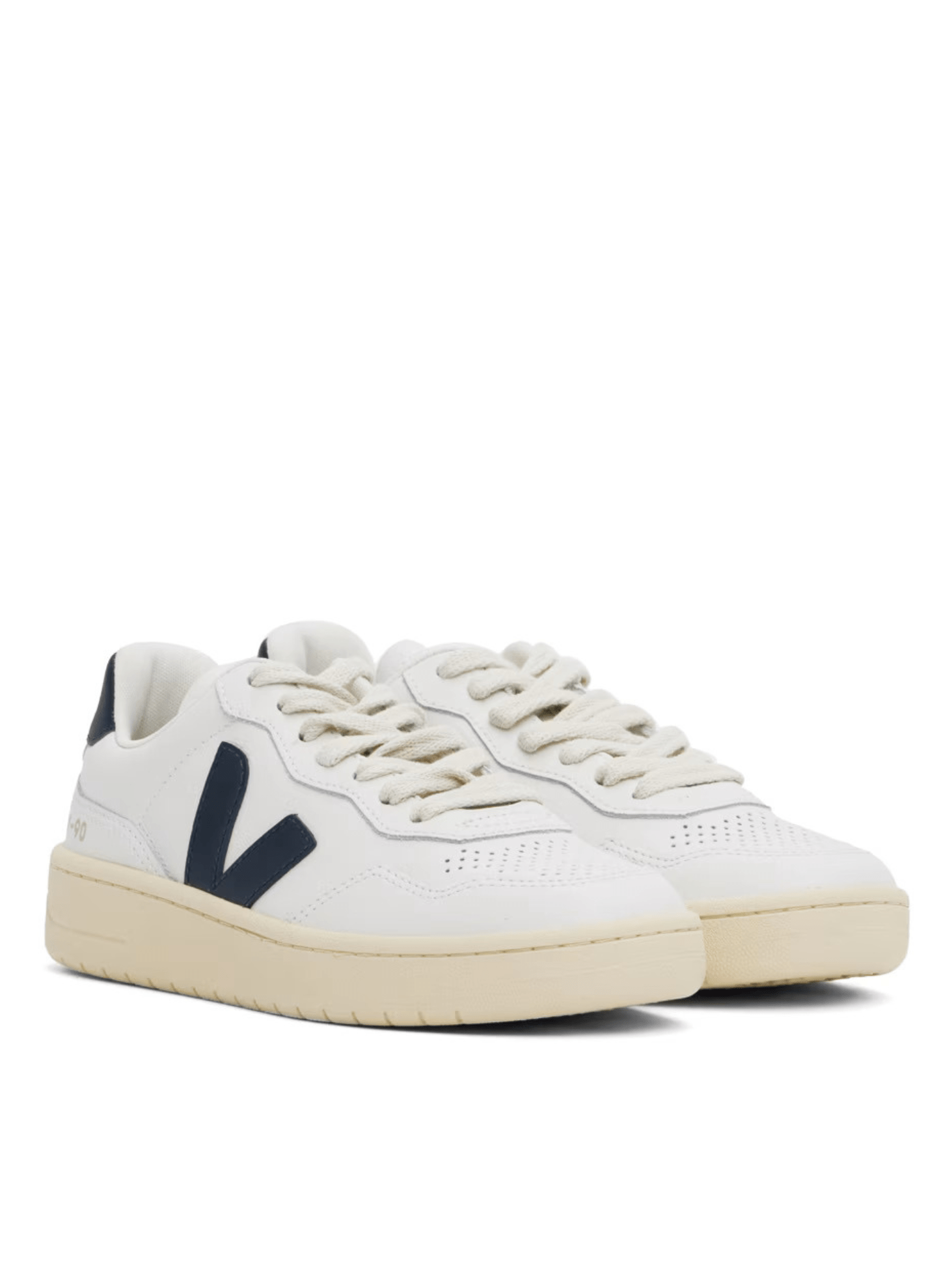 VEJA SHOES V90 OT Leather Sneakers